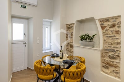 /international/gr/neapoli-crete-310120492128/