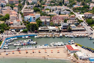 /international/gr/nea-makri-attica-310108927741/