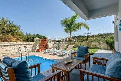 /international/gr/chania-crete-310099625736/