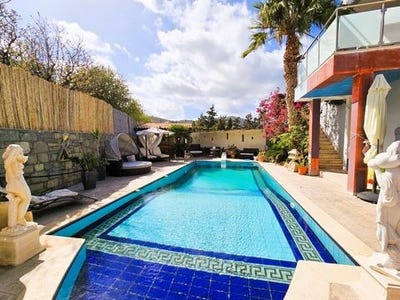 /international/gr/gazi-crete-310103791480/