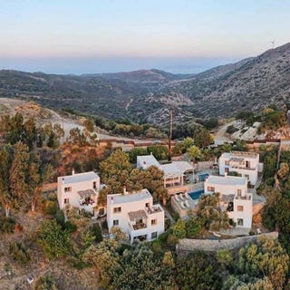/international/gr/agia-pelagia-heraklion-120098503487/