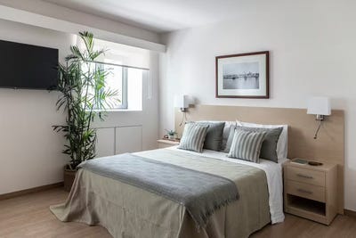 /international/gr/kapodistriou-piraeus-attica-region-310093892077/