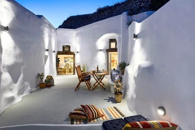 /international/gr/aegean-islands-megalochori-attica-310100109536/