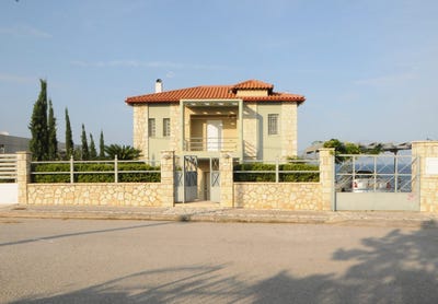 /international/gr/central-greece-theologos-thessaly-and-central-greece-310101203424/?lang=id