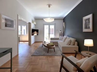 /international/gr/ithakis-athens-attica-310108968213/