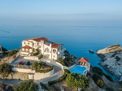 /international/gr/gazi-crete-310107905606/