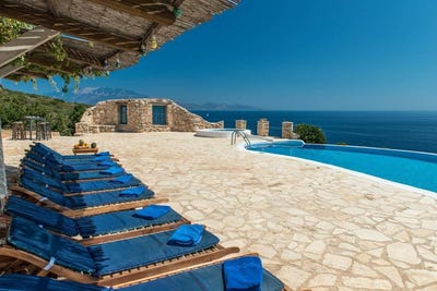 /international/gr/zakinthos-peloponnese-western-greece-and-ionian-310102537384/