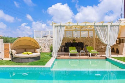 /international/gr/nea-magnisia-crete-310101335557/?lang=id