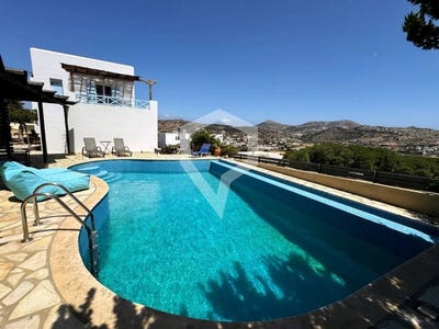 /international/gr/finikas-crete-310119449855/