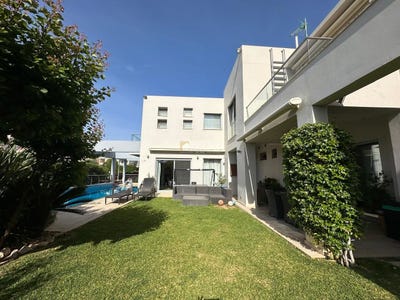 /international/gr/glyfada-attica-310107950528/