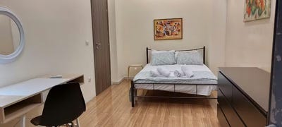 /international/gr/ithakis-athens-attica-310093823333/