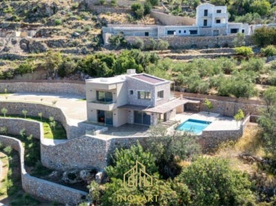 /international/gr/peloponnese-western-greece-and-ionian-310108601937/