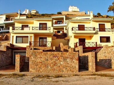 /international/gr/aegina-attica-310103788440/