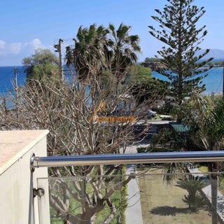/international/gr/galatas-crete-310119574320/