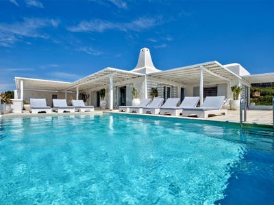 /international/gr/unnamed-road-mykonos-aegean-310102457238/