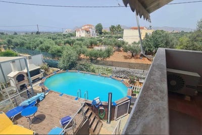 /international/gr/kampani-crete-310099277332/
