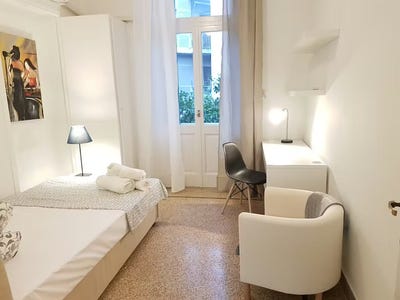 /international/gr/iakinthou-athens-attica-310093818879/