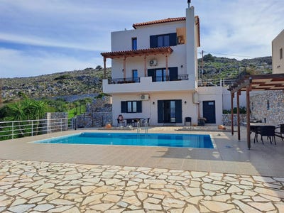 /international/gr/kokkino-chorio-crete-310105823436/