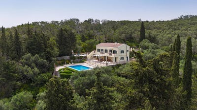/international/gr/longos-peloponnese-western-greece-and-ionian-310099748140/