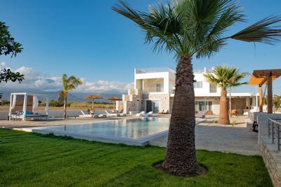 /international/gr/kalamaki-crete-310106596548/