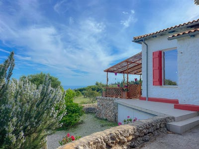 /international/gr/agios-nikolaos-peloponnese-western-greece-and-ionian-120096346331/