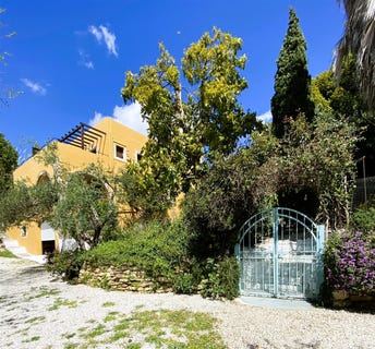 /international/gr/maleme-crete-310104989124/