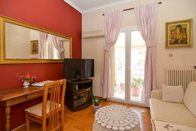 /international/gr/krystalli-vyronas-attica-310093853929/
