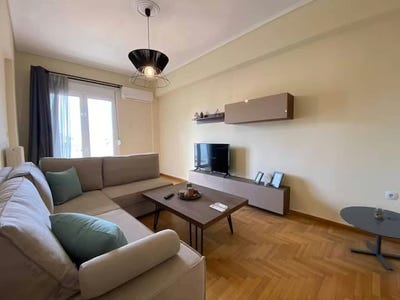 /international/gr/lazaradon-athens-attica-310093850336/