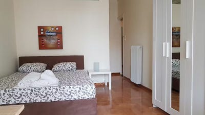 /international/gr/tinou-athens-attica-310108967718/