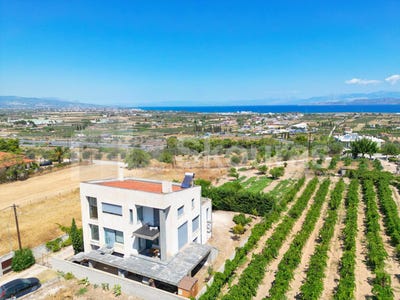 /international/gr/archea-korinthos-peloponnese-western-greece-and-ionian-310101514958/