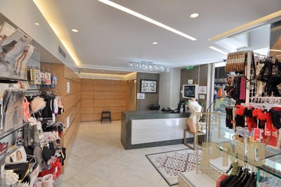 /international/gr/glyfada-attica-310107370084/