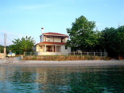 /international/gr/paleokastro-thessaly-central-greece-310108792099/