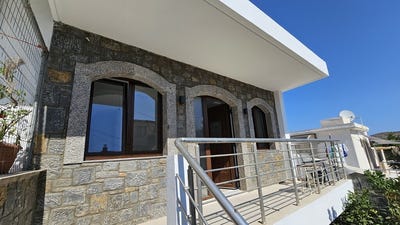 /international/gr/mochos-crete-310109778390/