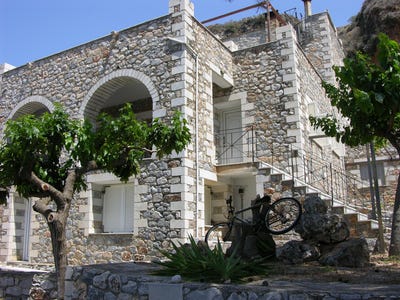 /international/gr/peloponnese-western-greece-and-ionian-310102675805/