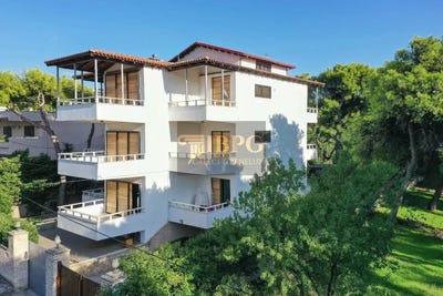/international/gr/kifissia-attica-310098736467/