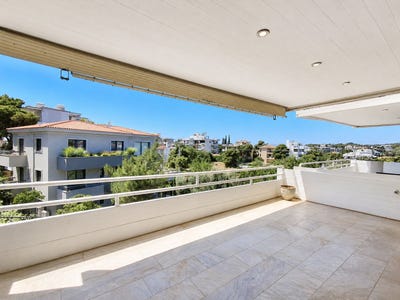 /international/gr/vouliagmeni-attica-310108698124/