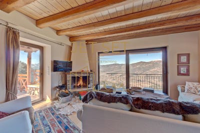 /international/gr/kalavrita-peloponnese-western-greece-and-ionian-310098707967/