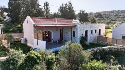 /international/gr/vamos-crete-310105774457/