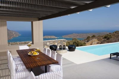 /international/gr/elounda-crete-120049557553/