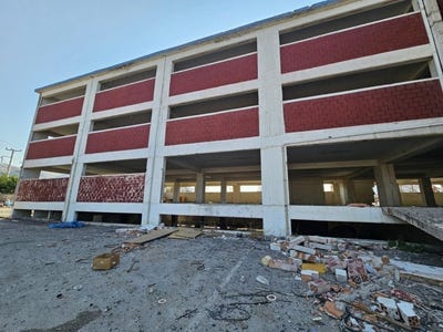 /international/gr/aspropirgos-attica-310106822475/