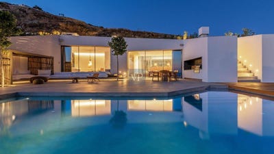 /international/gr/tourlos-aegean-310099229554/