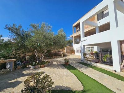 /international/gr/agios-nikolaos-thessaly-central-greece-310103772890/