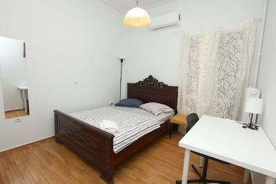 /international/gr/avlonos-athens-attica-310094836531/