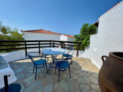 /international/gr/aegean-islands-the-old-village-alonnisos-thessaly-and-central-greece-310106460597/