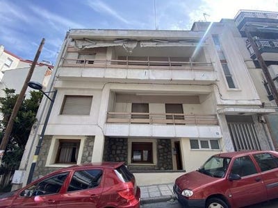 /international/gr/sikies-macedonia-thrace-310103789445/