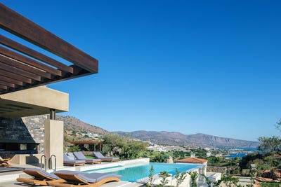 /international/gr/elounda-crete-310102162453/