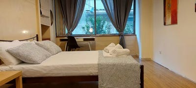 /international/gr/ithakis-athens-attica-310093821519/