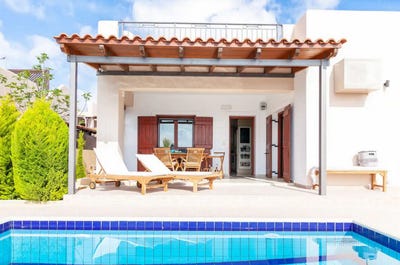 /international/gr/platanias-crete-310097235495/