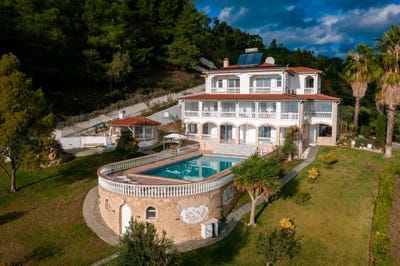 /international/gr/nea-skioni-macedonia-thrace-310098664198/