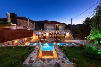 /international/gr/chania-crete-310099625647/